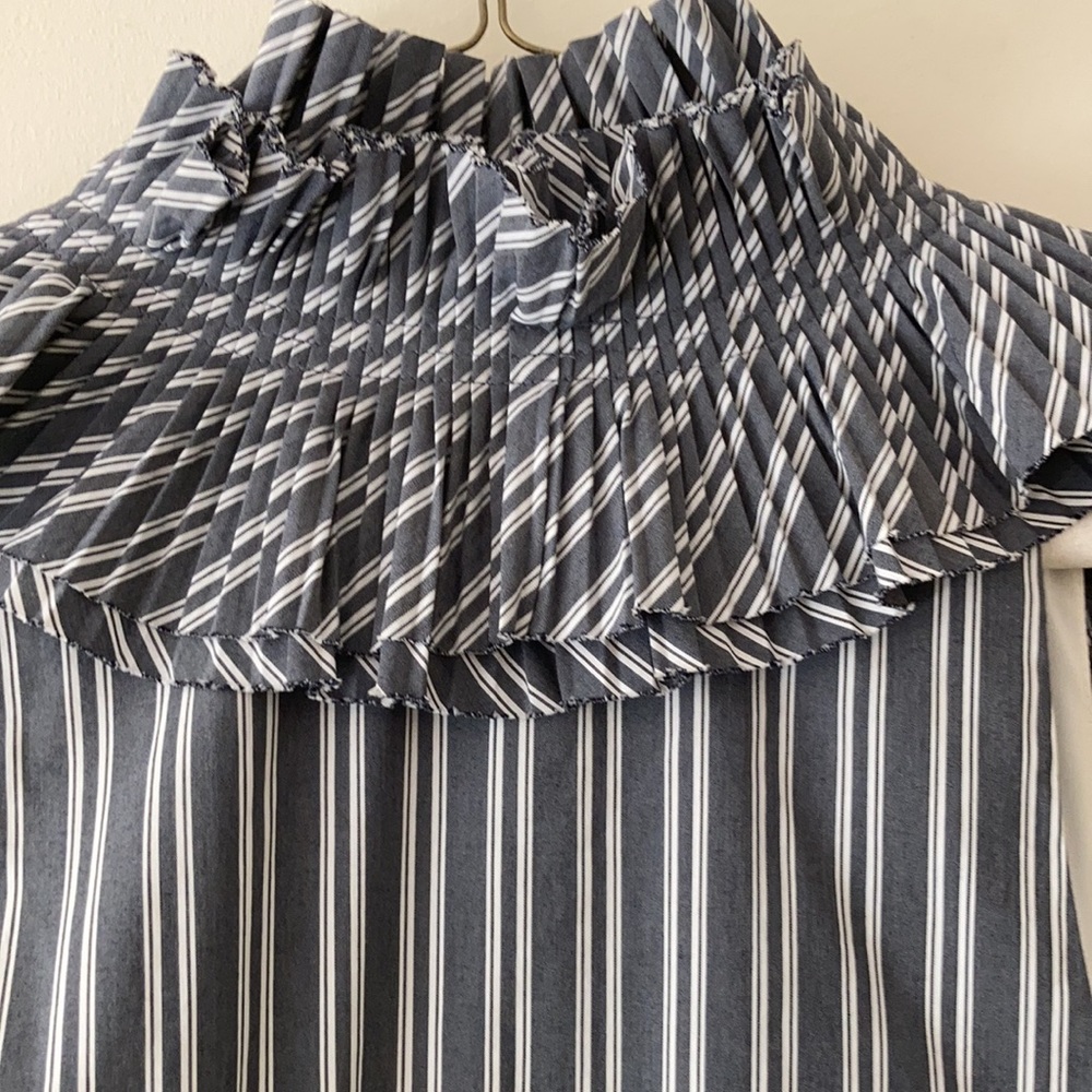 BCBG Ruffle Neck Dress - Picture 6 of 9